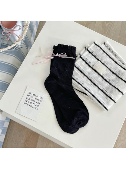 Rufia - Solid Color Heart Embossing Bow Crew Socks