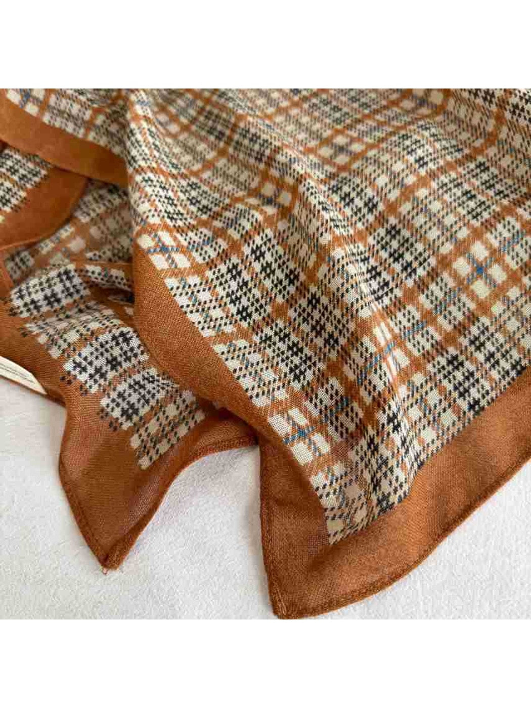 Scarvii - Patterned Simple Style Square Scarf