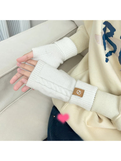 Gloving - Cable Knit Fingerless Gloves