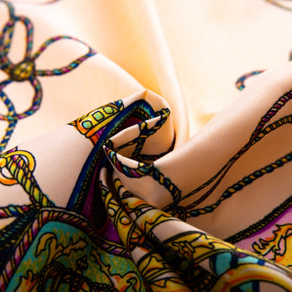 Scarvii - Vintage Print Square Scarf for Stylish Outfits