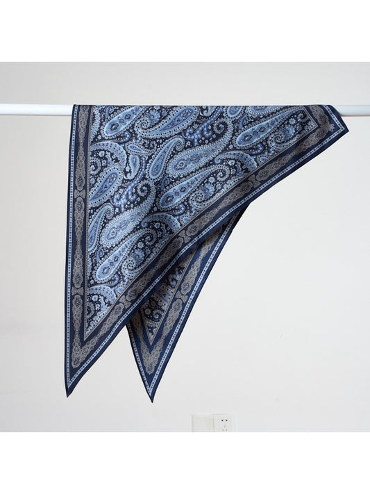 Scarvii - Vintage Inspired Paisley Triangle Bandana