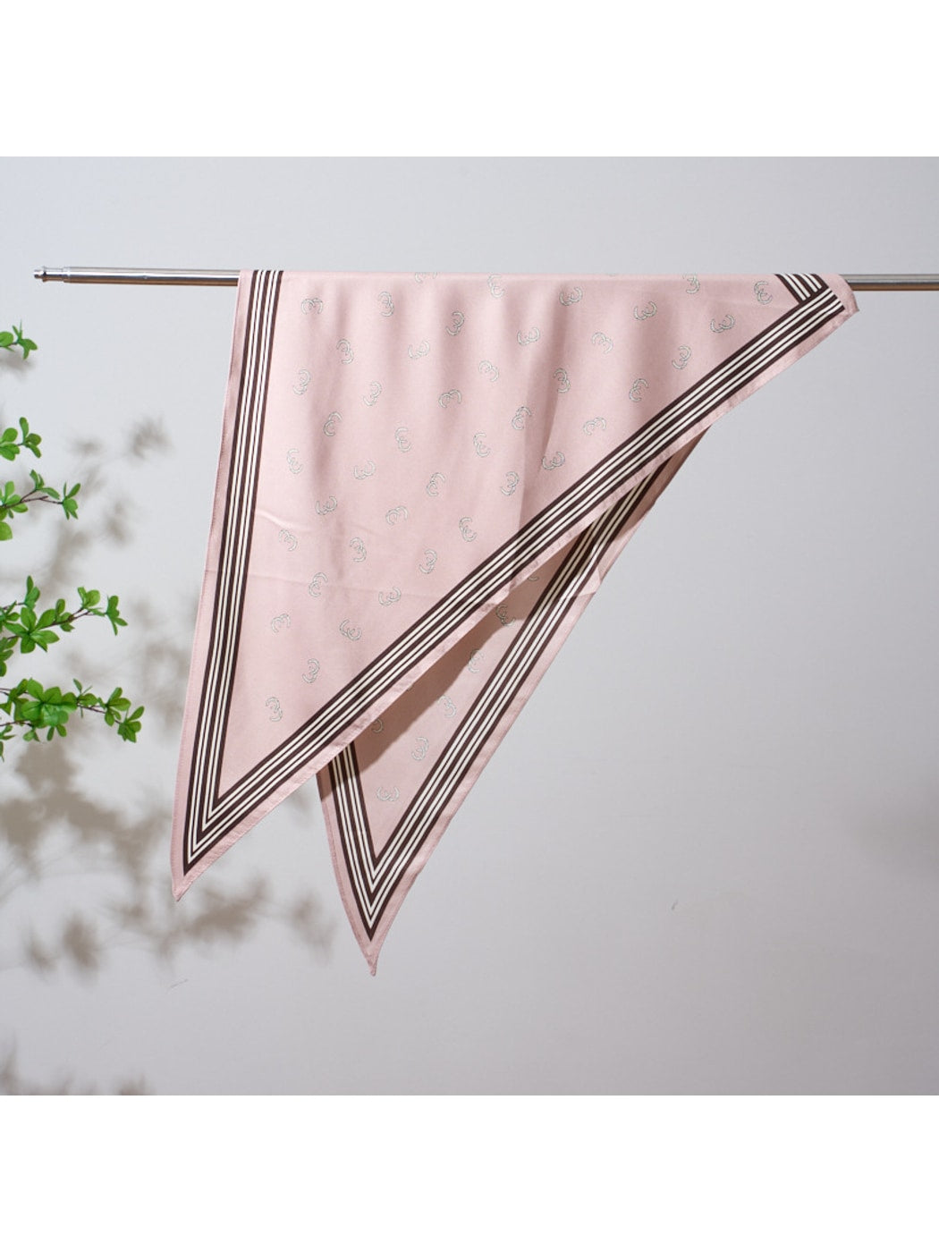 Scarvii - Chic Border Striped Triangle Bandana