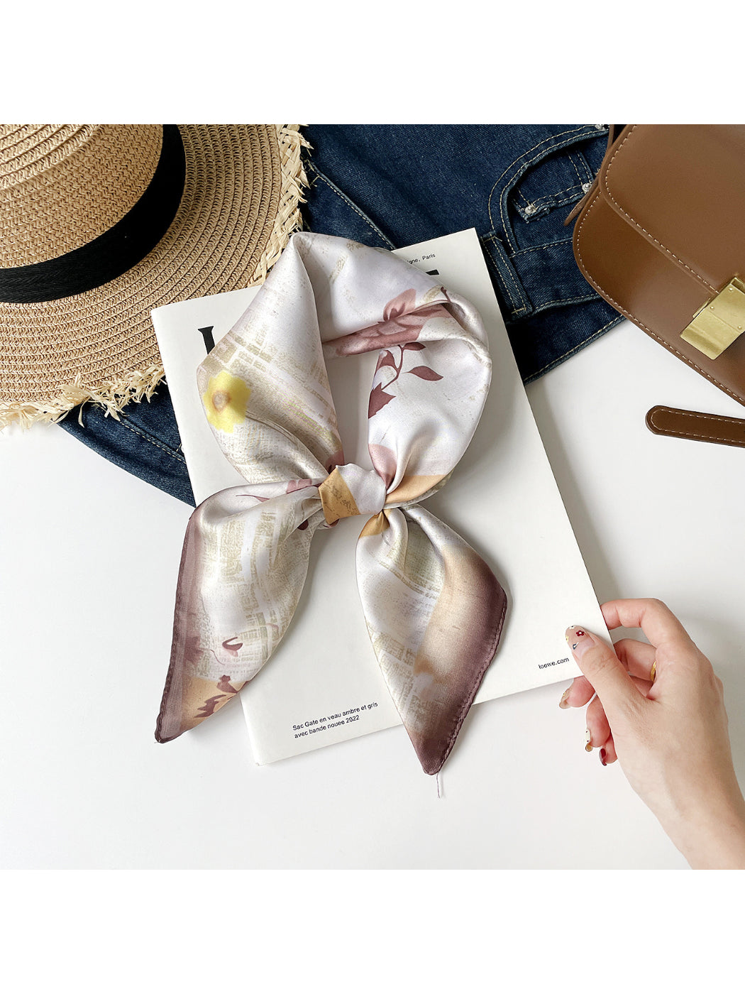 Scarvii - Floral Print Square Scarf