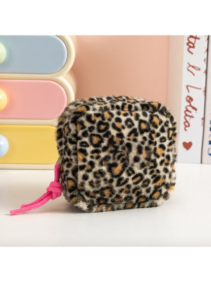 Cosbai - Simple and Stylish Leopard Print Zip Pouch