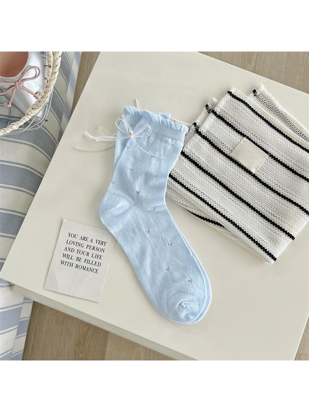 Rufia - Solid Color Heart Embossing Bow Crew Socks