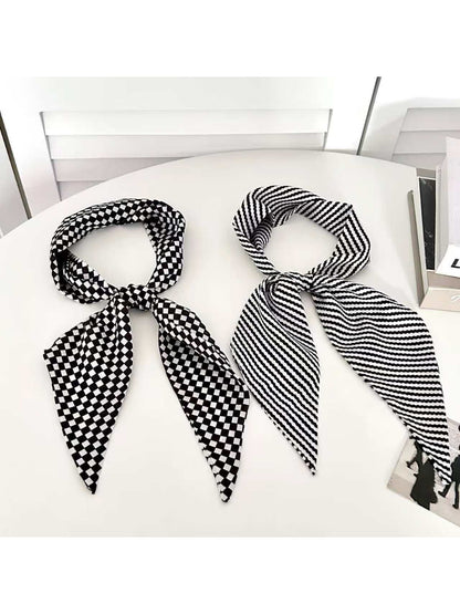 Scarvii - Retro Pattern Skinny textile accessory detail view 3