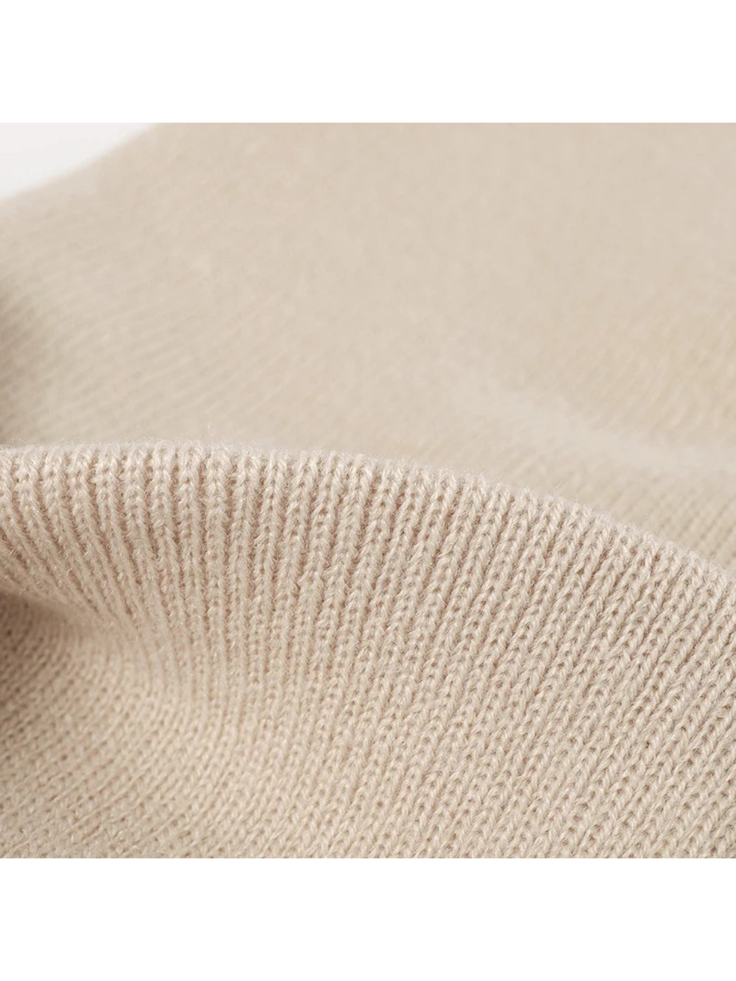 Haila - Letter Patch Cuffed Beanie
