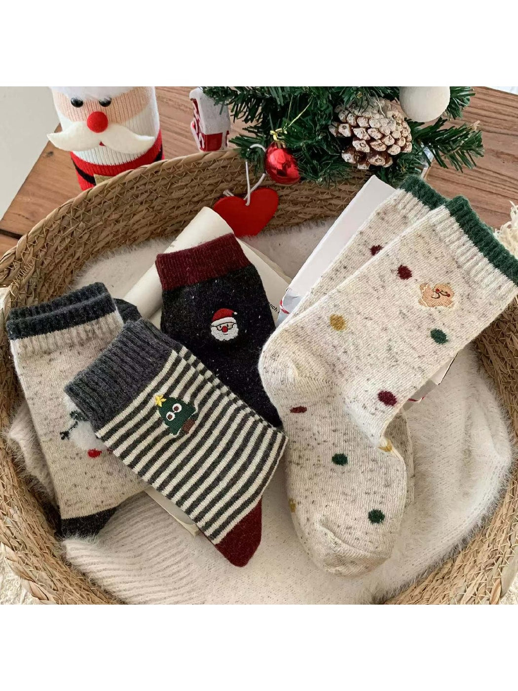 Rufia - Striped and Dot Detail Casual Crew Socks