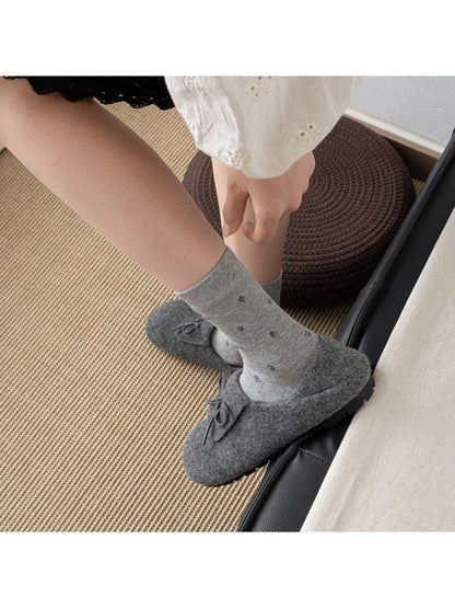 Rufia – Elegant Heart Detail Mid-Calf Socks