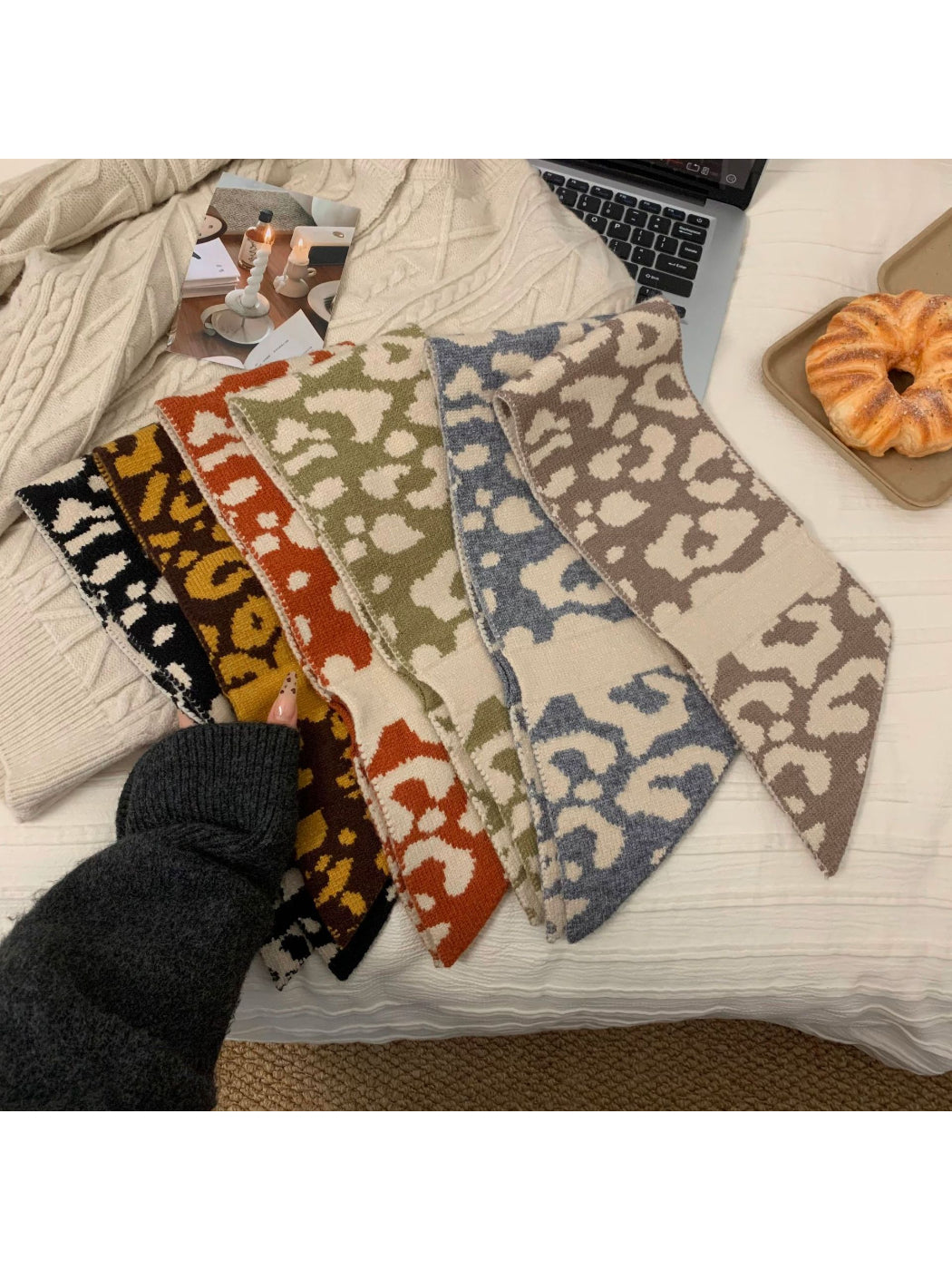 Scarvii - Cozy Bow Knot Knit Scarf