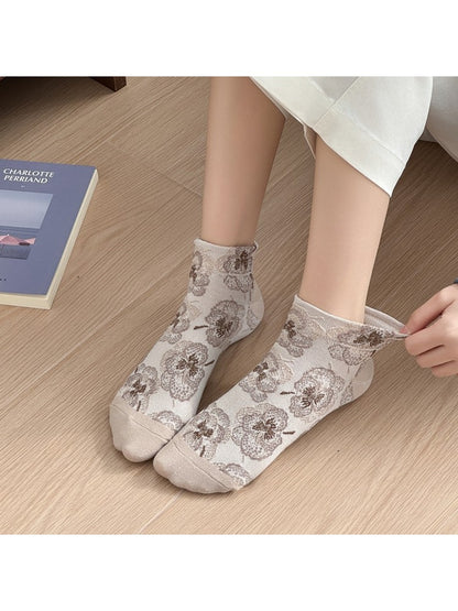 Rufia - Vintage Flower Pattern Ankle Socks