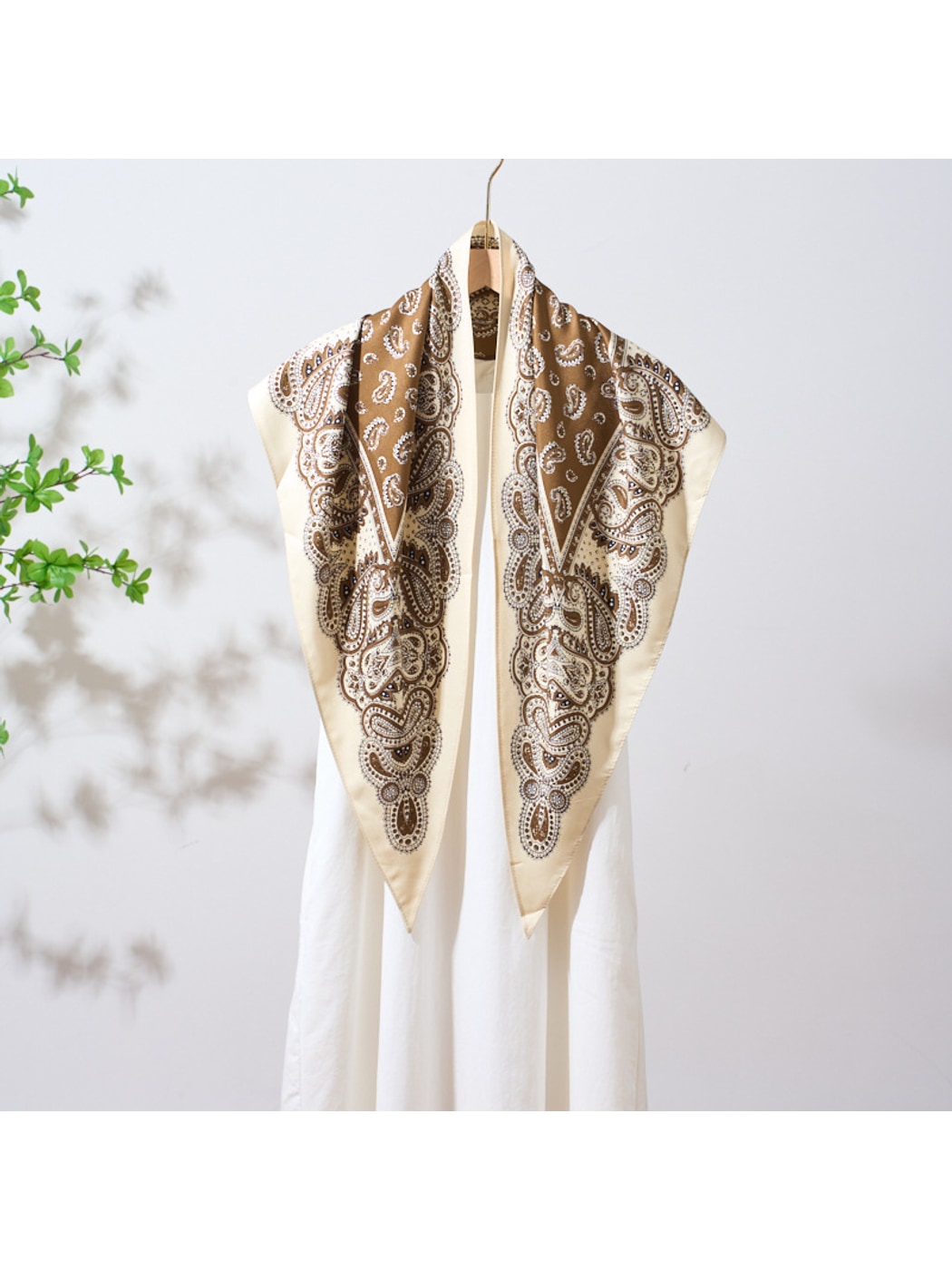 Scarvii - Retro Printed Fashion Triangle Bandana
