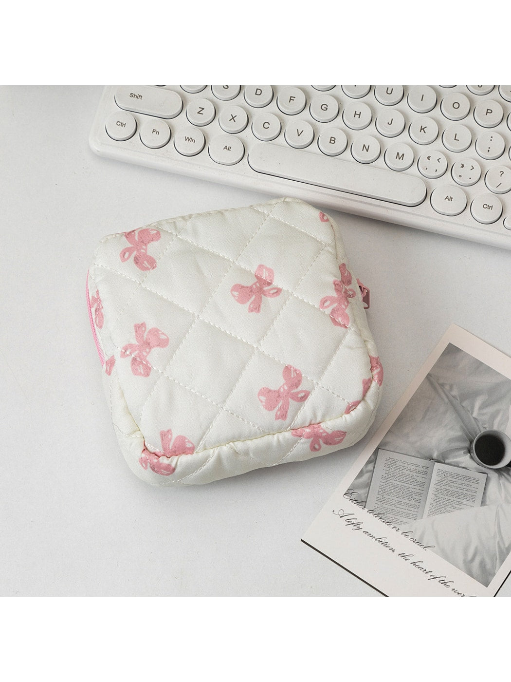 Cosbai - Bow and Heart Pattern Quilted Pouch