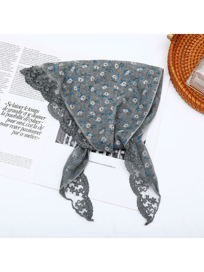Scarvii - Pastoral Floral Print Triangle Bandana
