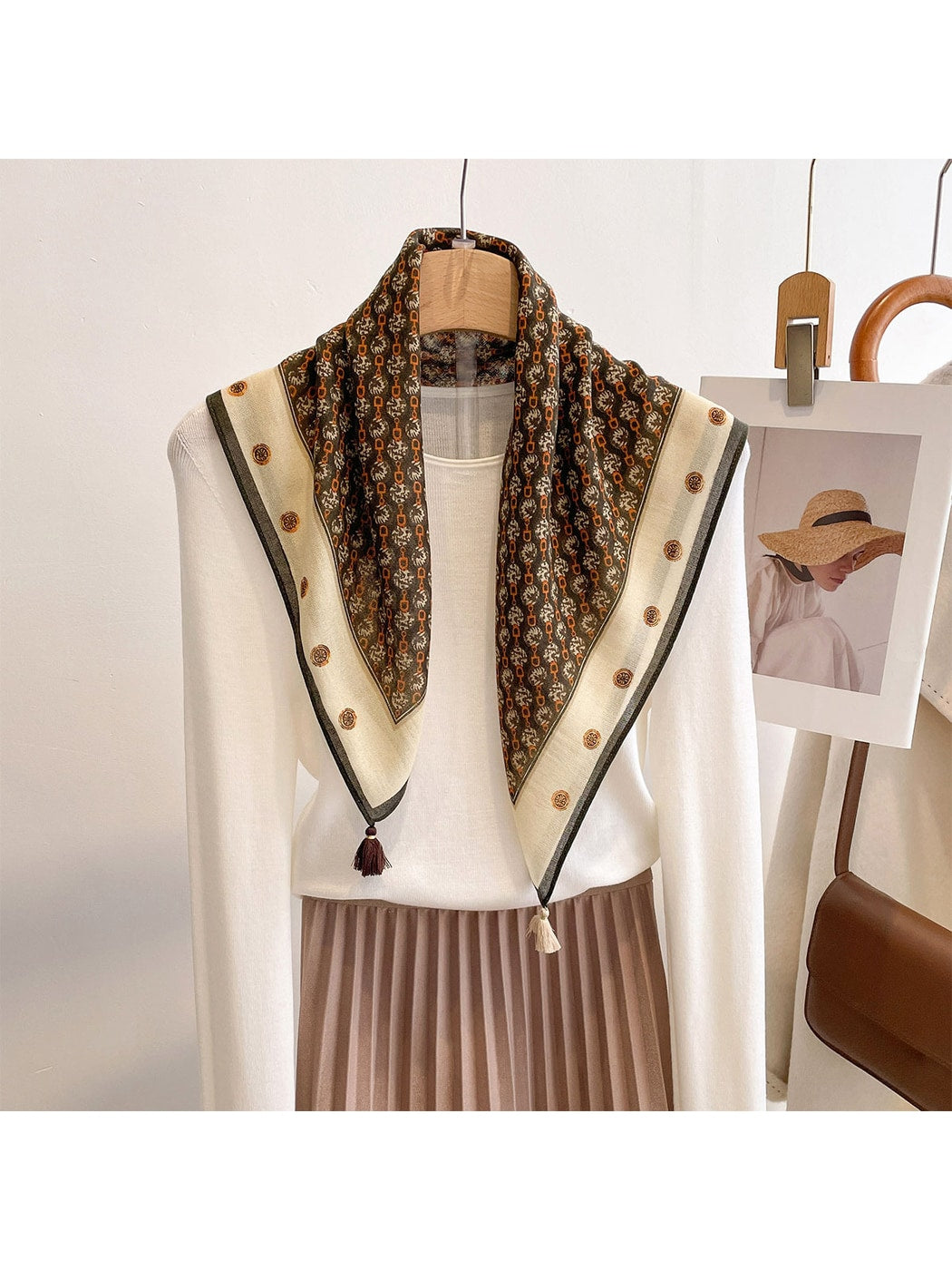 Scarvii - Elegant Neat Print Square Scarf