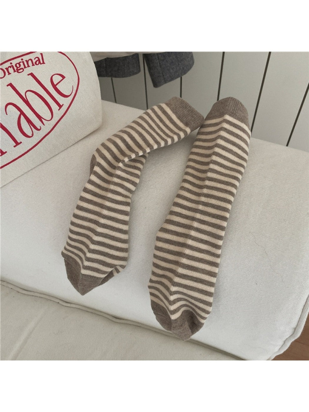 Rufia - Minimal Contrast Stripe Crew Socks