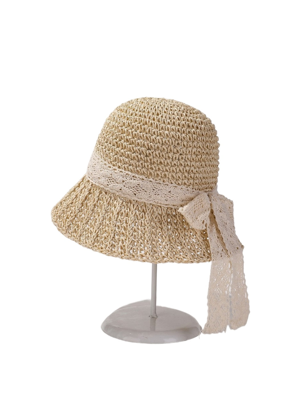 Close-up of lace bow detail on Haila straw sun hat