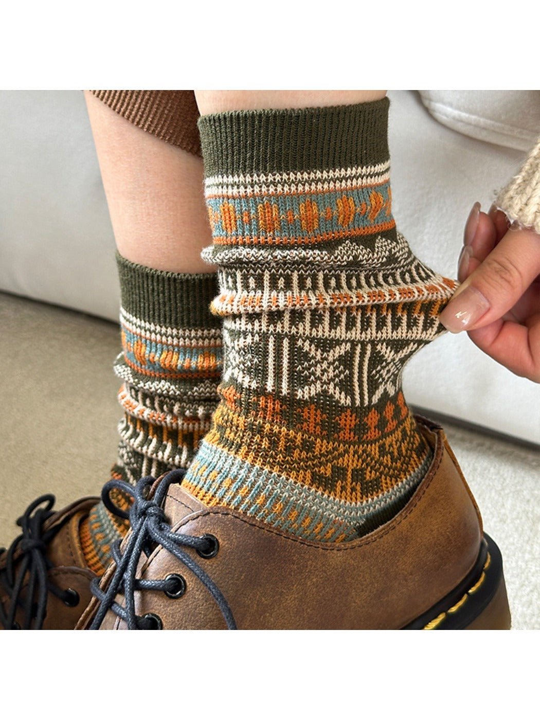 Rufia - Vintage Geometric Pattern Women's Mid-Calf Socks