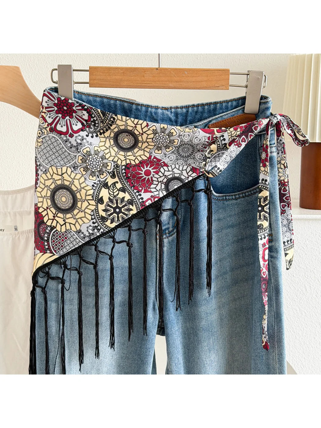 Scarvii - Printed Triangle Scarf