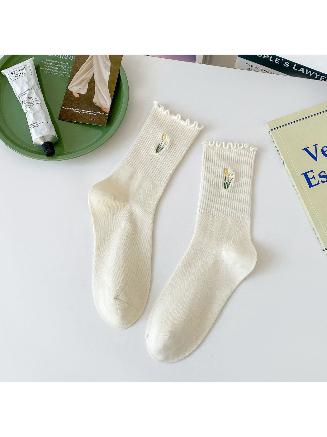 Rufia - Tulip Embroidered Lettuce-Edge Crew Socks product image 6