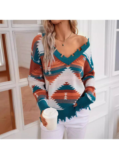 Crosa - Distressed Knit V-Neck Geometric Sweater
