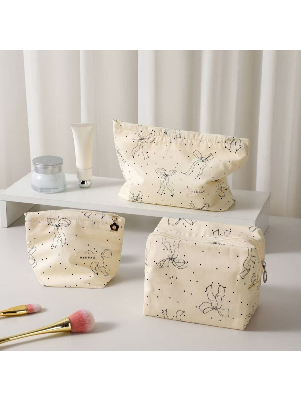 Cosbai - Polka Dot Bow Handheld Makeup Bag Pouch