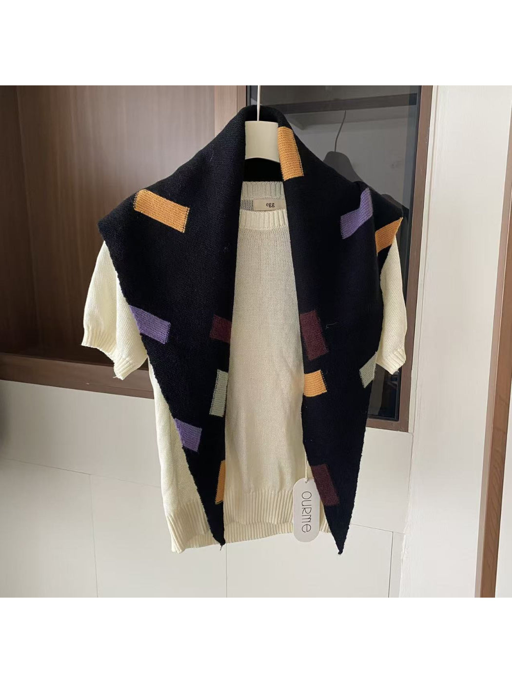 Scarvii - Geometric Block Triangle Knit Scarf