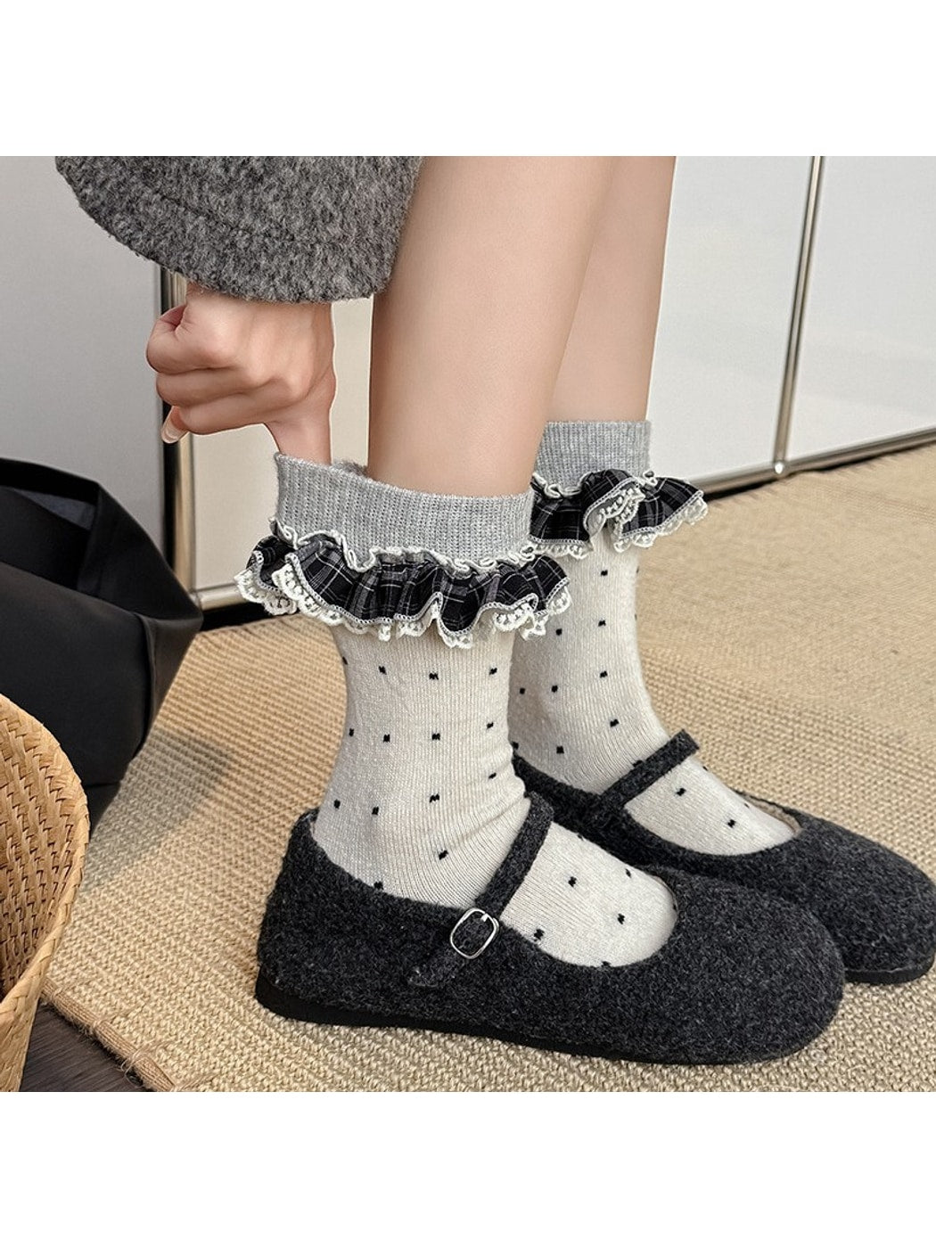 Rufia - Polka Dot Lace Ruffle Trim Crew Socks