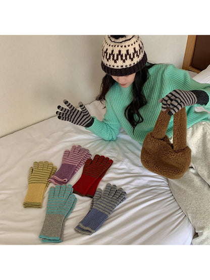 Gloving - Striped Long Ribbed Cuff Gloves