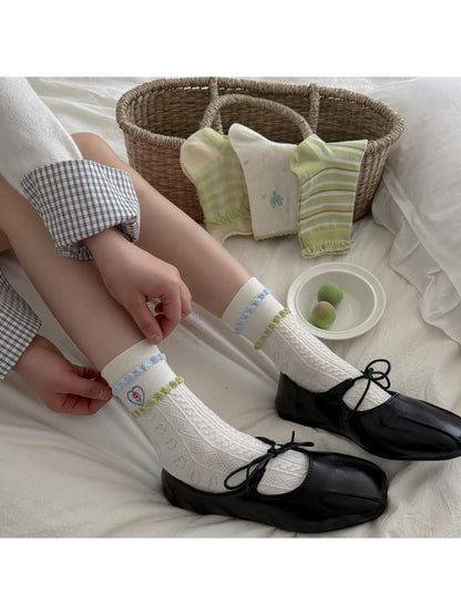 Rufia - Light Green Scalloped Trim Crew Socks