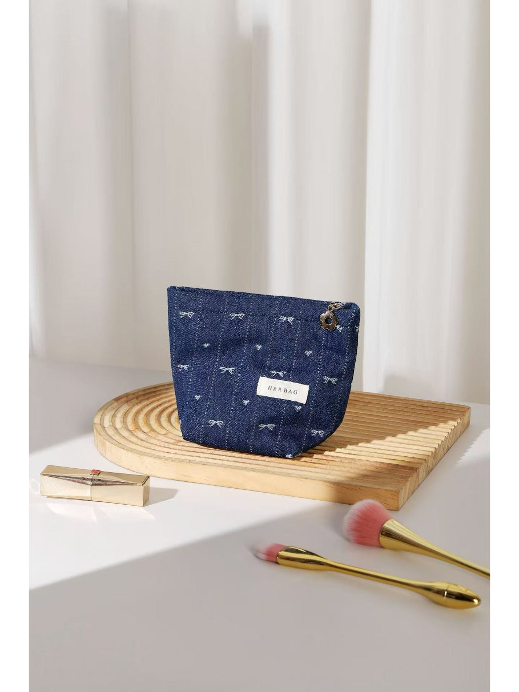 Cosbai - Sweet Bow Cosmetic Bag