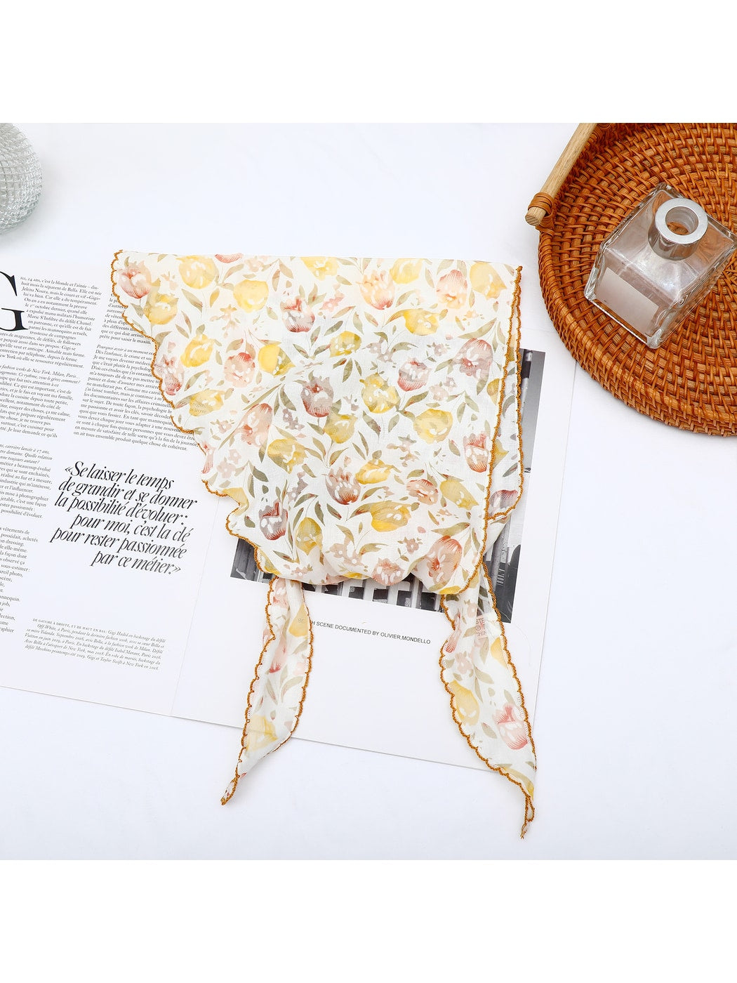 Scarvii - Bright Floral Printed Decorative Triangle Bandana