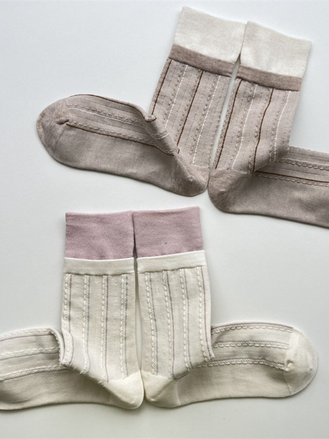 Rufia - Color-Block Mid-Calf Socks – Minimalist & Warm