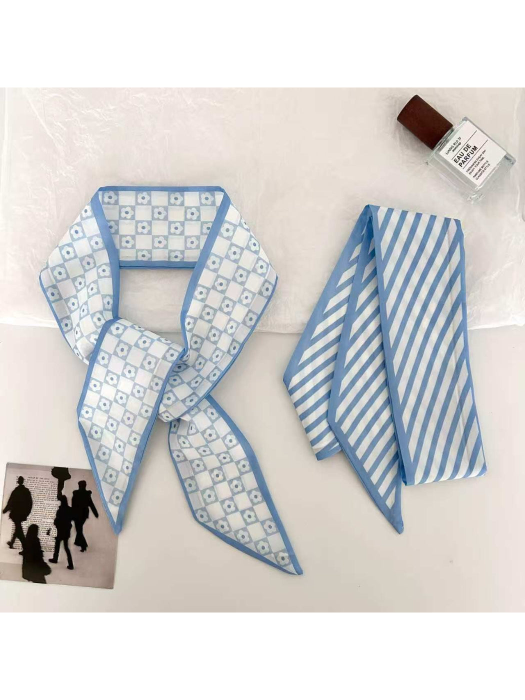 Scarvii - Blue Geometric Pattern Skinny textile accessory detail view 3