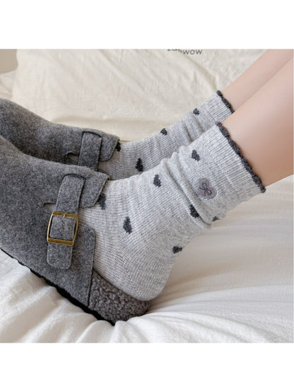 Rufia – Sweet Mid-Calf Socks with Heart & Bow Print