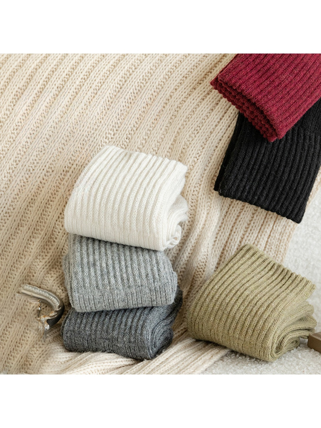 Rufia - Classic Plain Ribbed Casual Crew Socks
