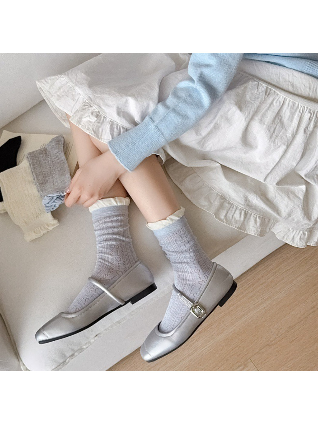 Rufia - Ruffled Cuff Hollow Out Mid Calf Socks