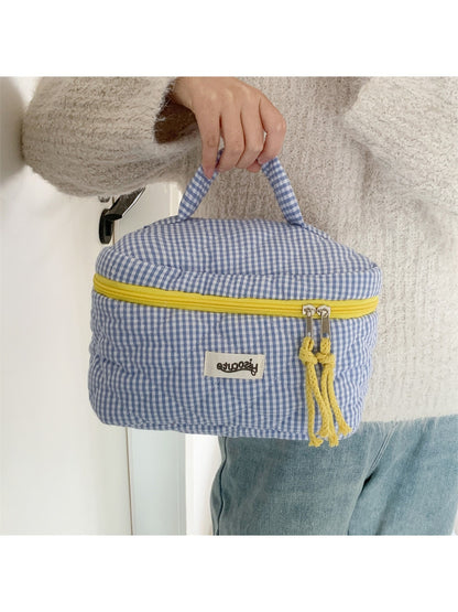 Cosbai - Checkered Zipper Makeup Organizer Bag
