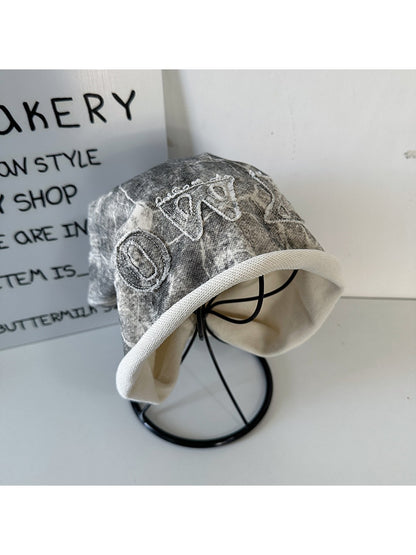 Haila - Rolled Edge Letter Detail Women's Slouchy Cap