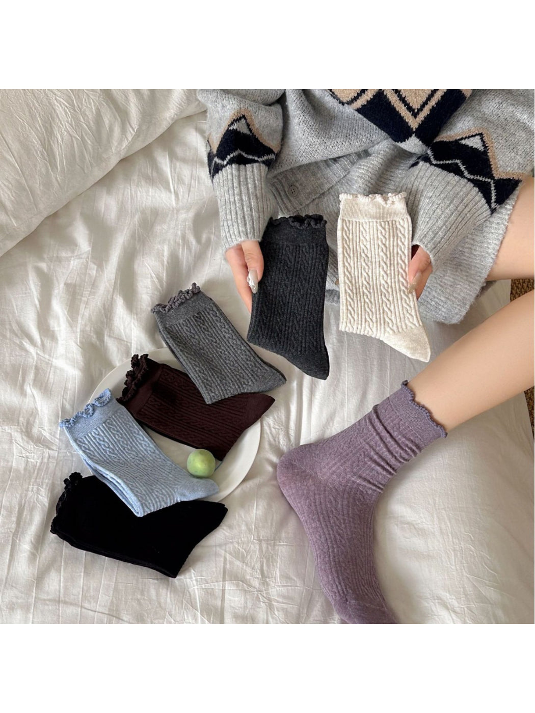 Rufia - Cable Knit Ruffle Cuff Crew Socks