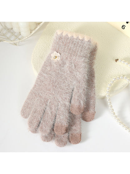 Gloving - Floral Accent Fuzzy Knit Winter Gloves