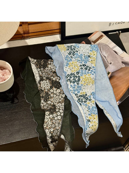 Scarvii - Sweet Floral Print Women's Triangle Bandana