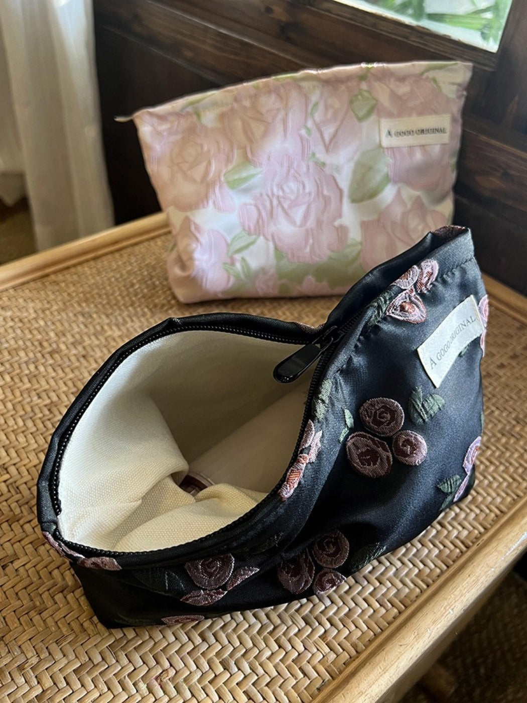 Cosbai – Rose Print Travel Makeup Bag