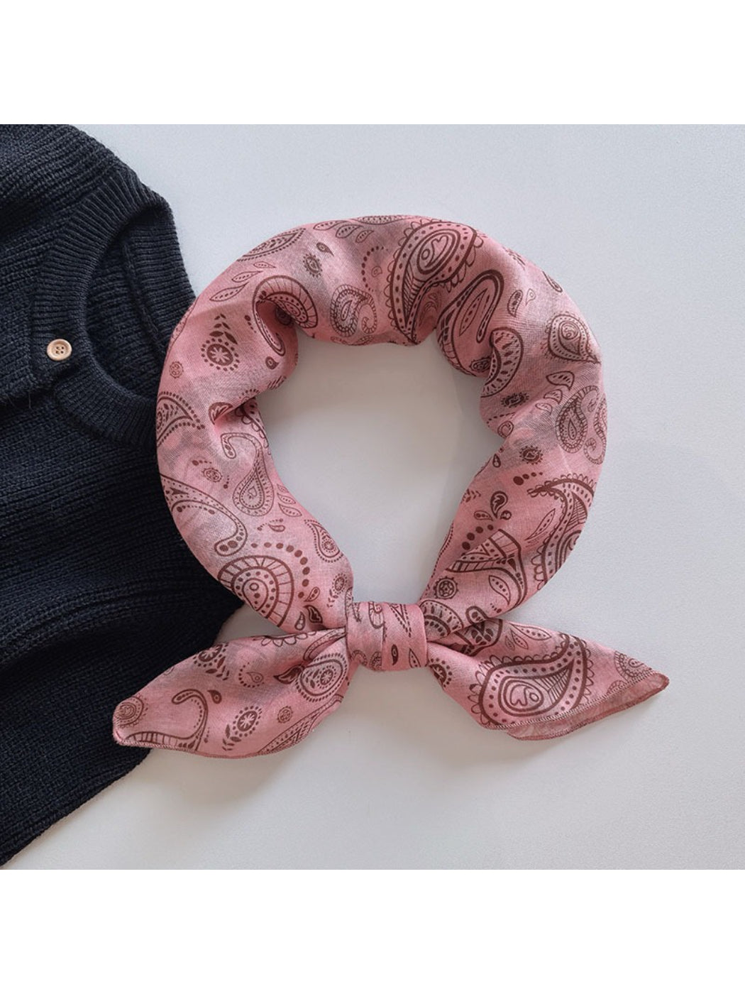 Scarvii - Vintage Paisley Accent Scarf