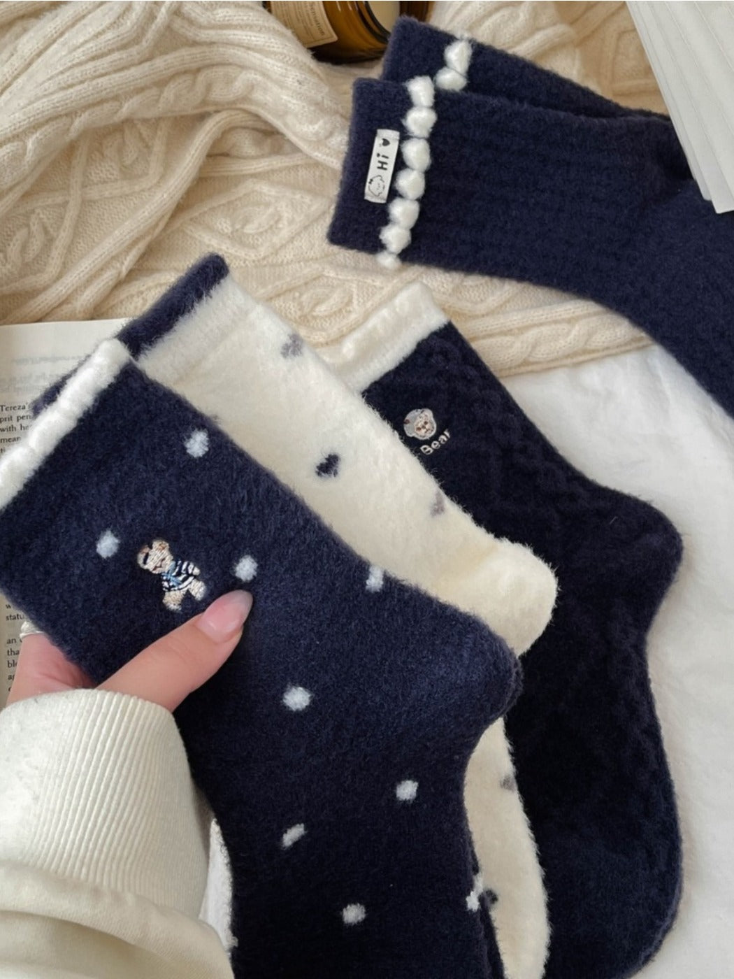 Rufia – Plush Winter Cartoon Socks