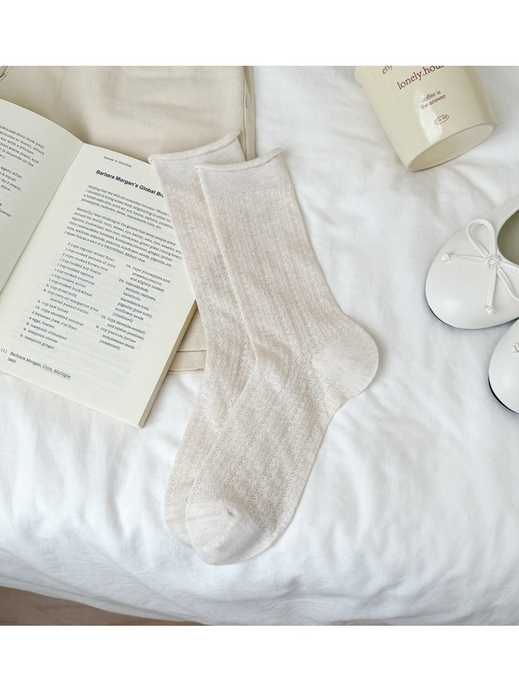 Rufia - Simple Solid Color Women's Crew Socks
