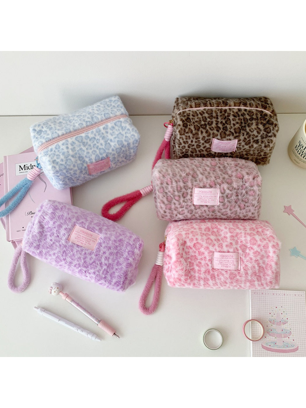 Cosbai - Plush Leopard Print Cosmetic Storage Bag