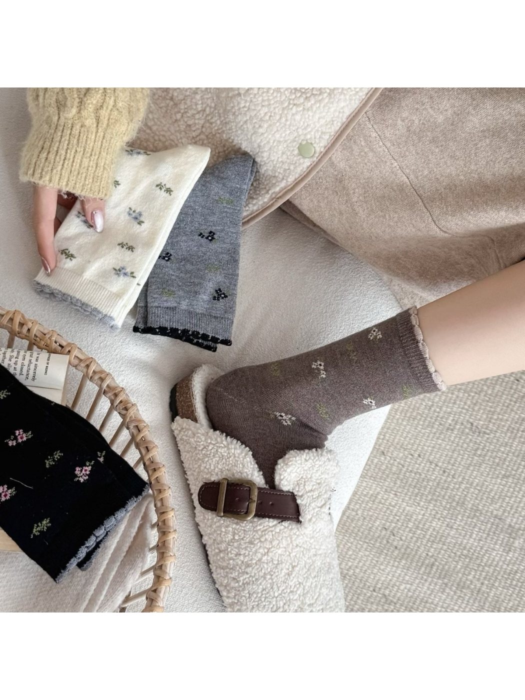 Rufia - Ditsy Floral Scalloped Cuff Crew Socks