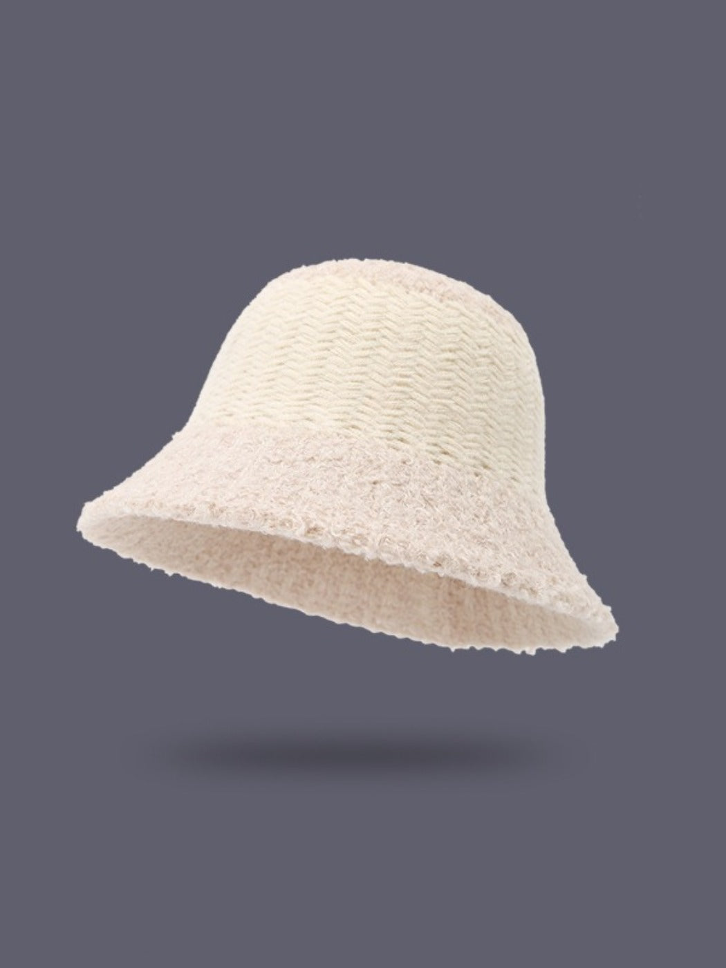 Haila – Two-Tone Fuzzy Bucket Hat