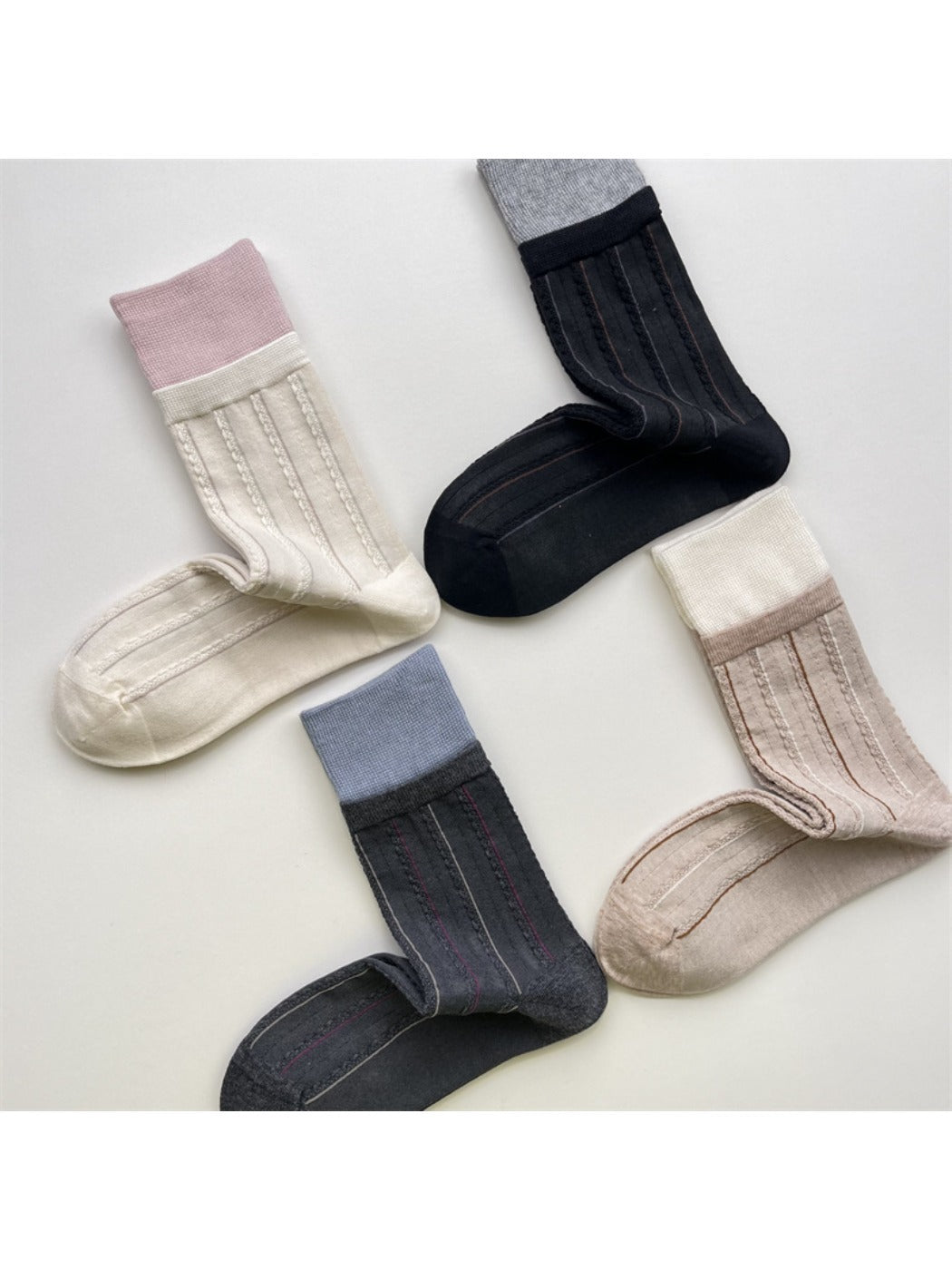 Rufia - Color-Block Mid-Calf Socks – Minimalist & Warm